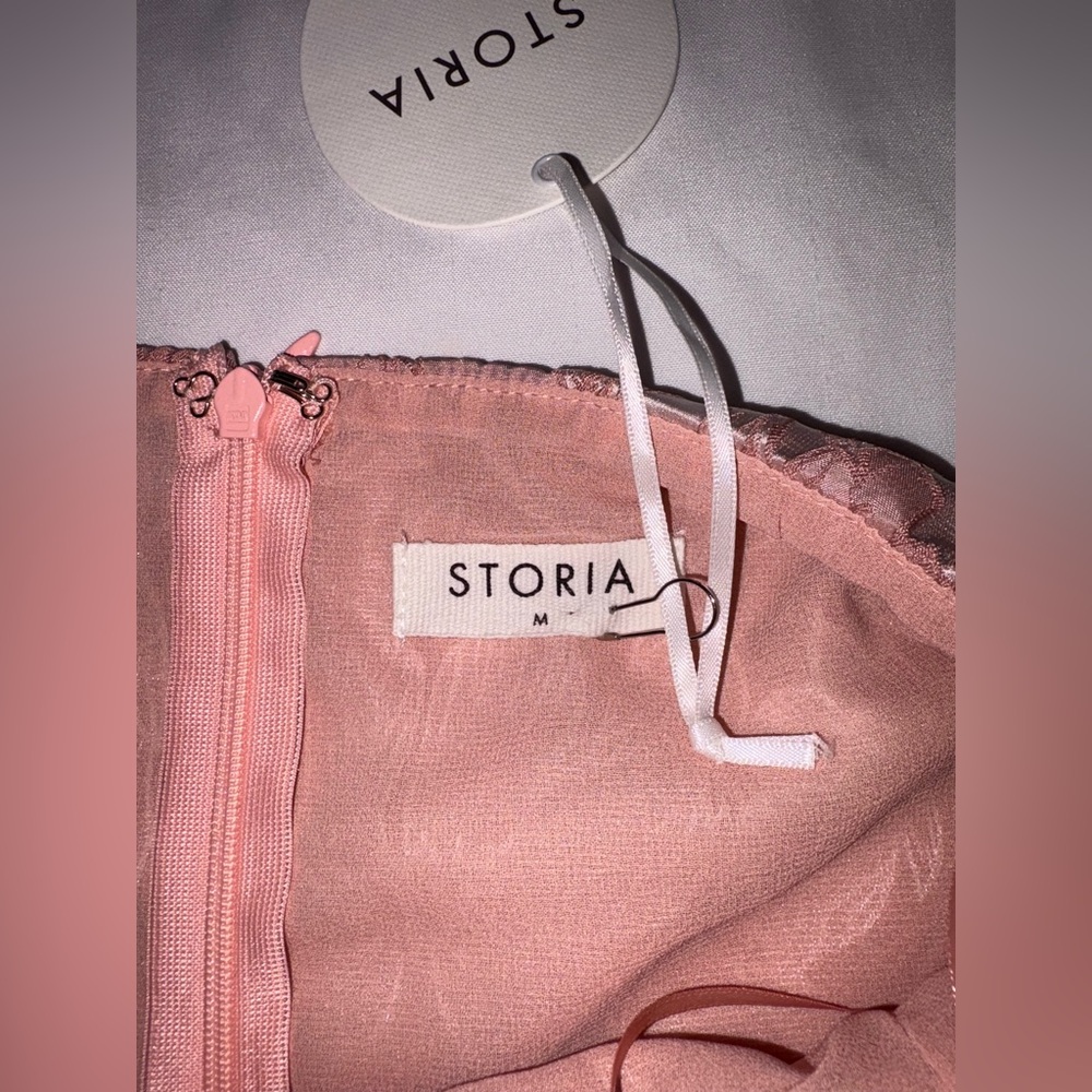 Storia NWT Size M Blush Pink Floral Jacquard Bow Front Strapless Mini Dress - Picture 5 of 9